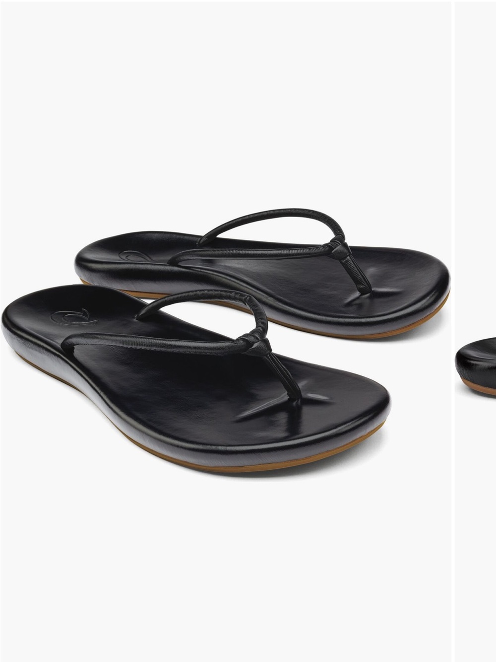 OluKai Women's Black Leather Thong Sandals